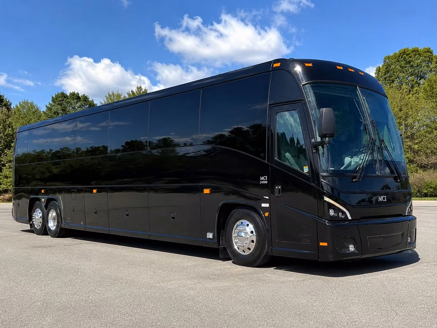 browse north little rock party bus rentals for birthdays bachelorettes and nights out