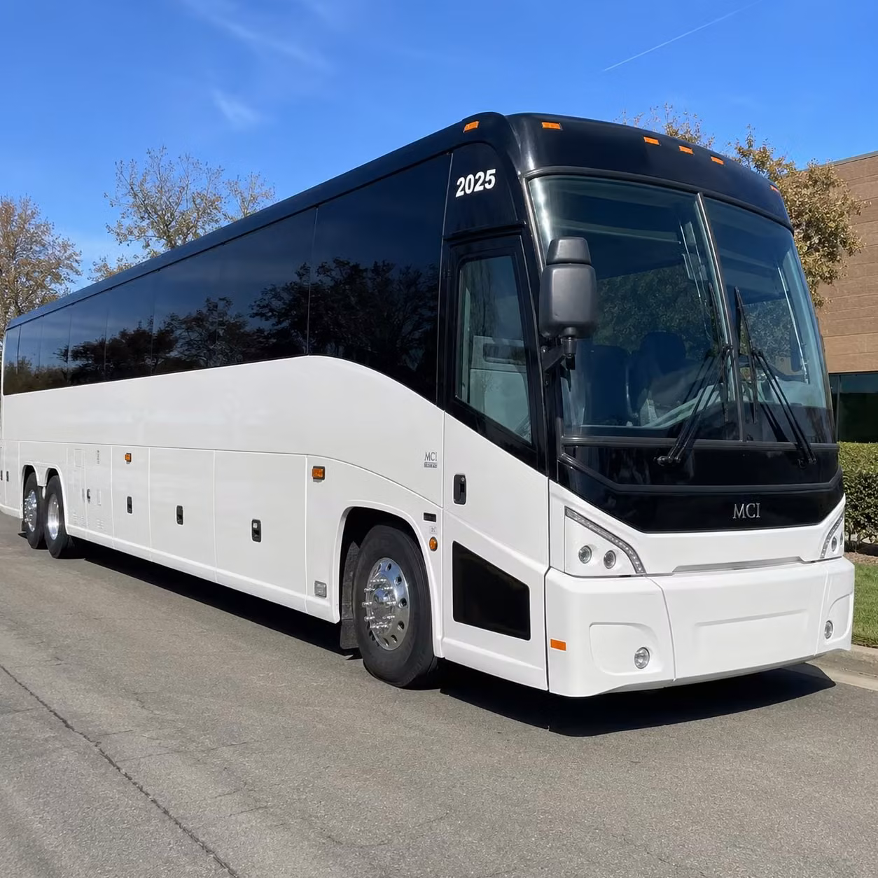 charter buses for construction crews healthcare shift workers and industrial teams