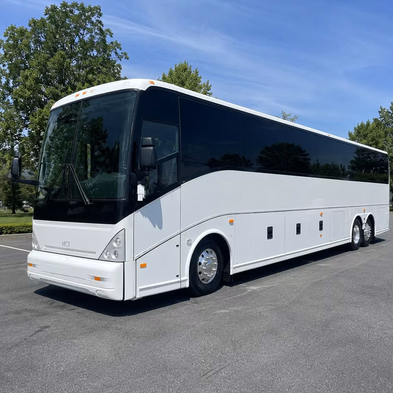 north little rock 28 passenger minibus rental