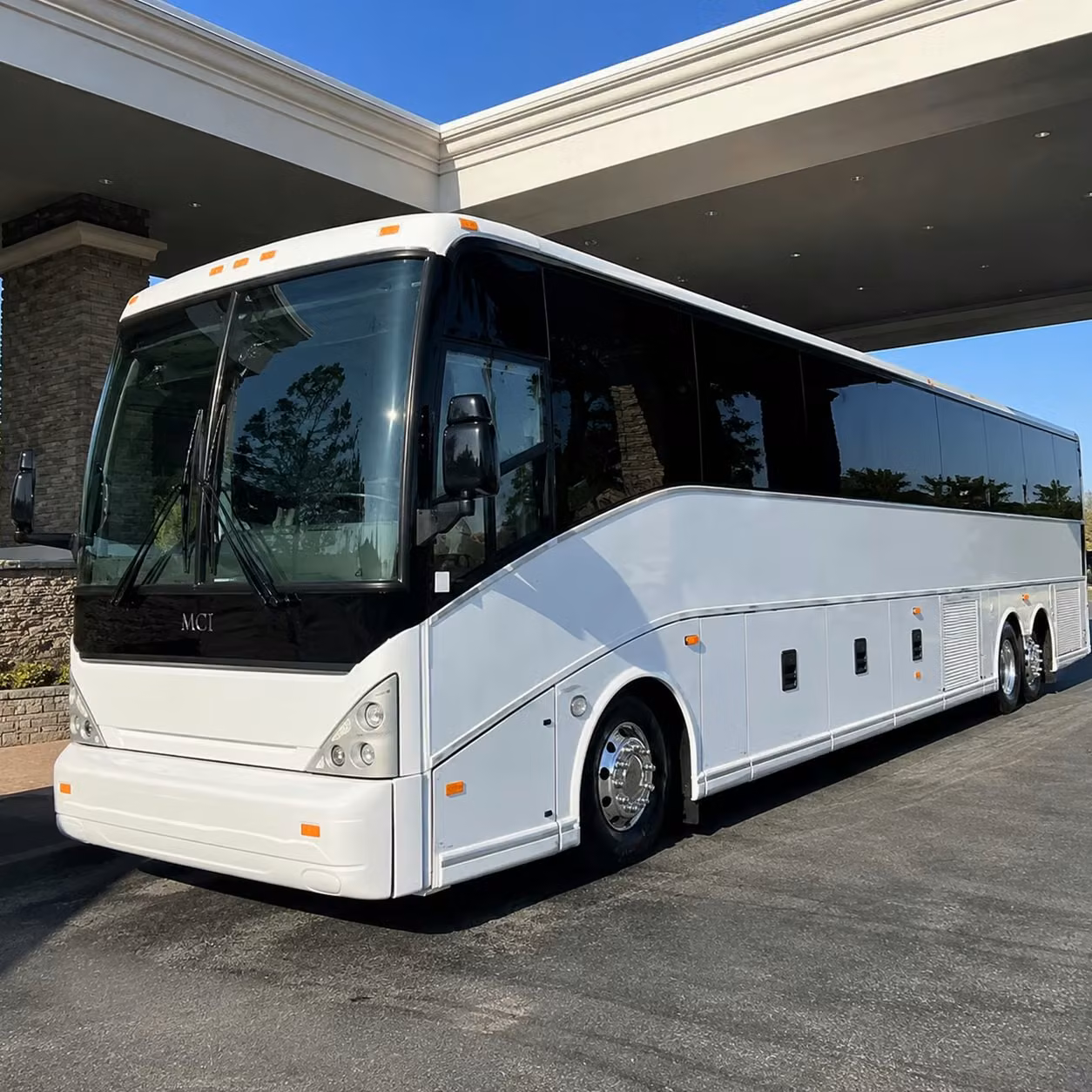 northlittlerockcharterbuscompany com helps you coordinate multi stop airport shuttle routes across central arkansas