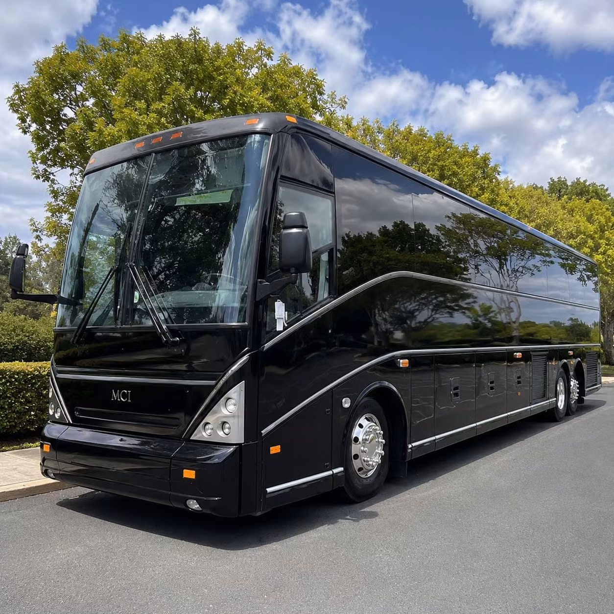 northlittlerockcharterbuscompany com makes it easy to arrange group concert transportation across central arkansas